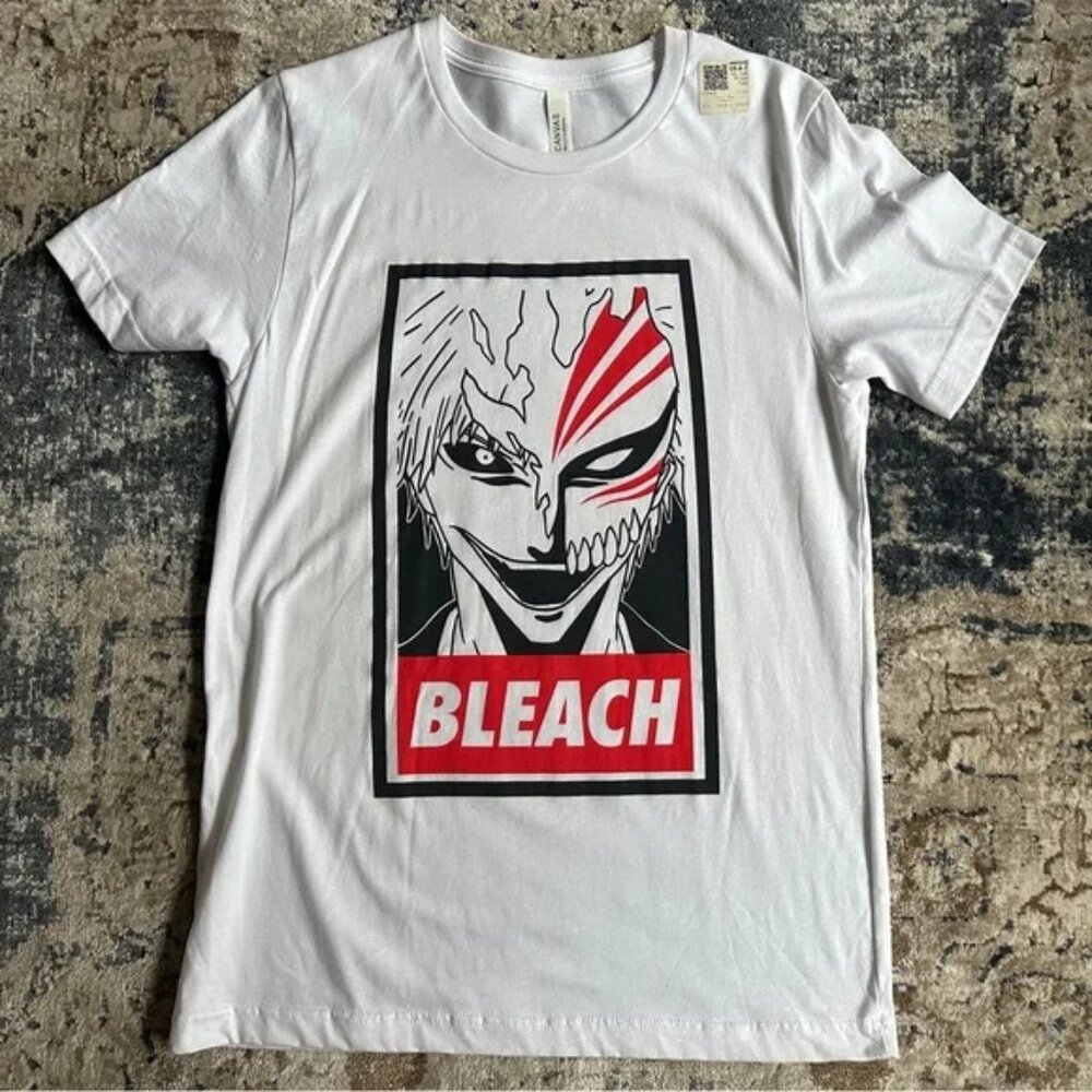 Bleach Graphic Tshirt - Medium (NEW)